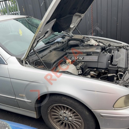 Bmw series 525i - 525i, (e39)