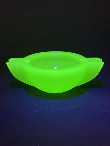 Art deco uranium glass ashtray - art,