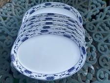 Cameo Blue & White Lotus Oval