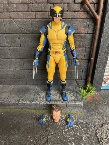 Marvel legends wolverine - marvel,