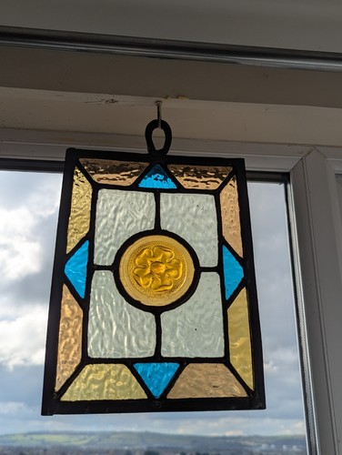 Renovated hanging compact - renovated:,