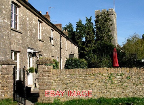 Photo church row cottages and - photo,