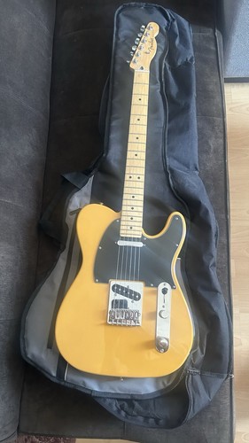 Fender electric guitar player - fender,