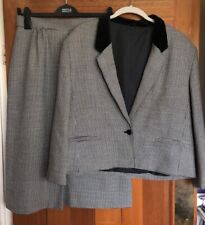 Marks & Spencer St Michael Vintage Black&White Dogtooth Wool Skirt Suit-Size 16
