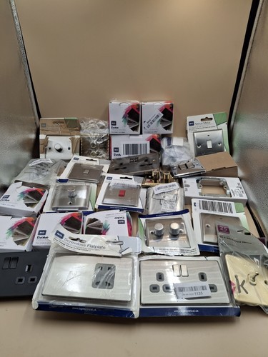 Job lot electrical switches - job,