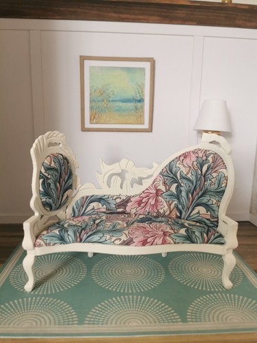 Ornate sofa cream purple - in,