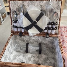 Wicker Picnic Basket Set for 4 Outdoor Furniture