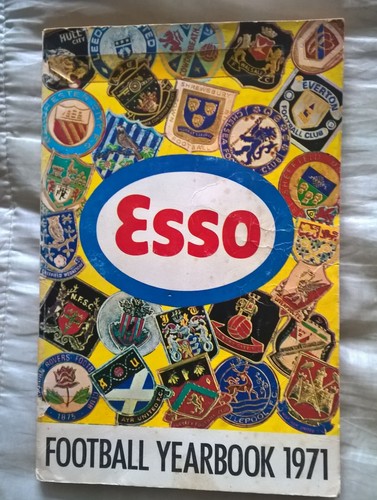 Esso football yearbook - esso, 1971