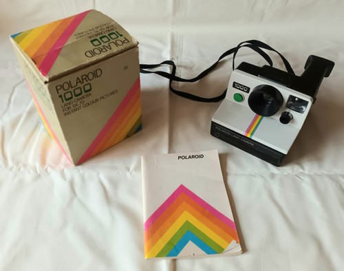 Polaroid land camera 1000 - 1000, in