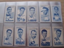 FULL SET OF 50 CAREERAS TURF  "FAMOUS FOOTBALLERS"IN PLASTIC SLEEVES