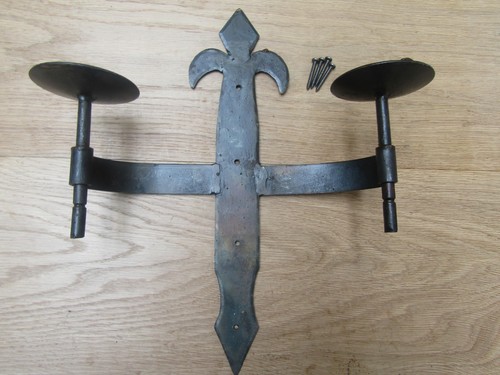 Black wax rustic hand forged - black,