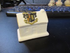 Arcadian crested china