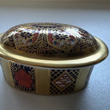 ROYAL CROWN DERBY OLD IMARI  1128 TRINKET BOX GOLD RIM 1993