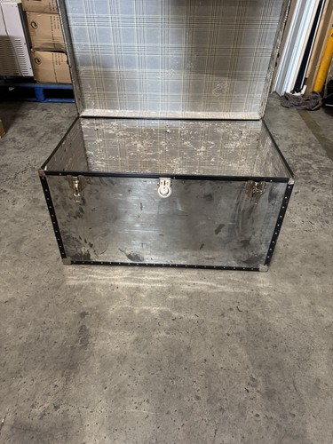 Vintage mossman trunk london - mossman,