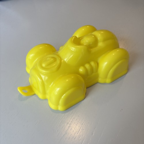 Deco style yellow racing - deco,