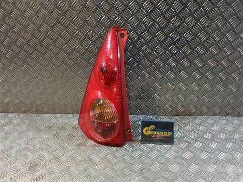 Rear left light - left,