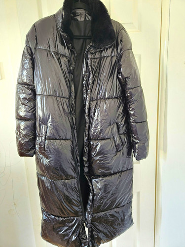 Black women long puffer - long,