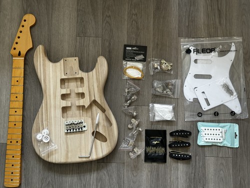 Fender strat style - , kit