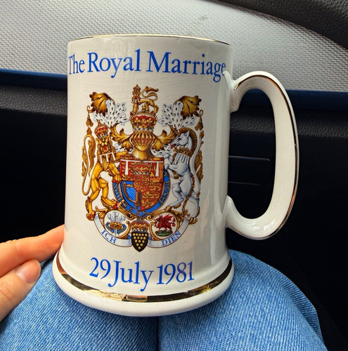 Wood sons illustrated - &, royal