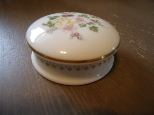 Wedgewood mirabelle round - wedgewood,