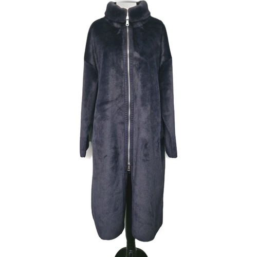 Free people long - long, heavy