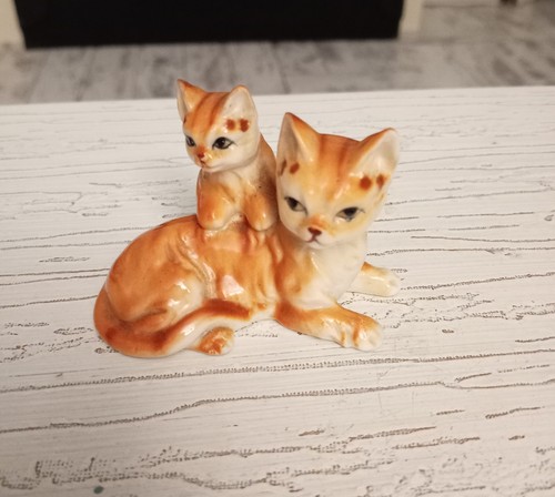 Lovely vintage mother cat - mother,