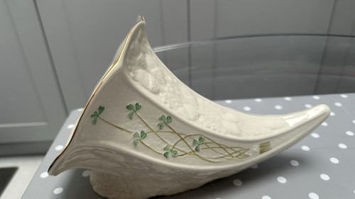 Vintage shamrock leaf - ,