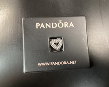 PANDORA Petite Floating PAVE