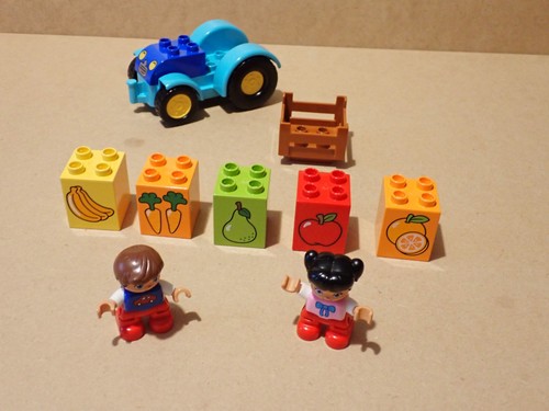 Lego duplo farm tractor - tractor, fruit