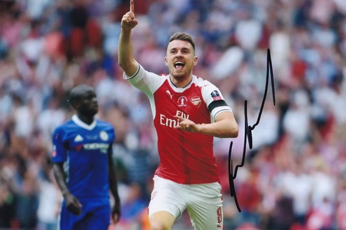Football aaron ramsey hand - aaron,
