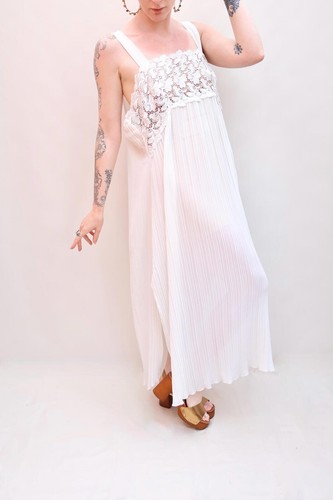 Vintage white lace pleat slip - lace,