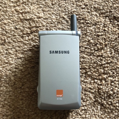 Samsung retro flip mobile - retro,