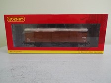 Hornby R6682C LNER Extra Long