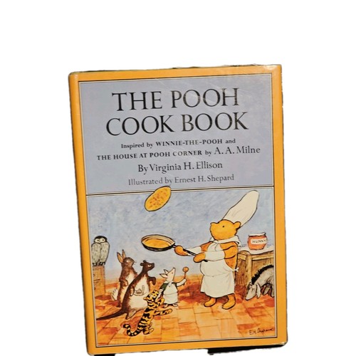 The pooh cook book - pooh,