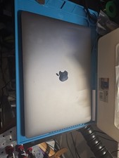 Apple MacBook Pro 14,1 A1708