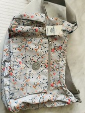 BNWT Pavers Over Should Bag