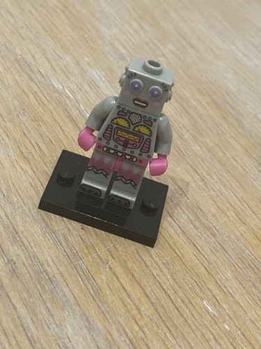 Lego series lady - 11, robot