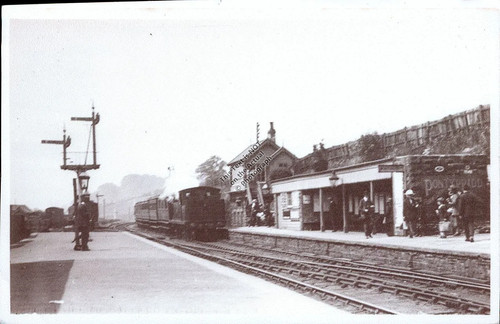 Machen train station - train,