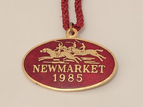 Newmarket 1985 pin horse - 1985,