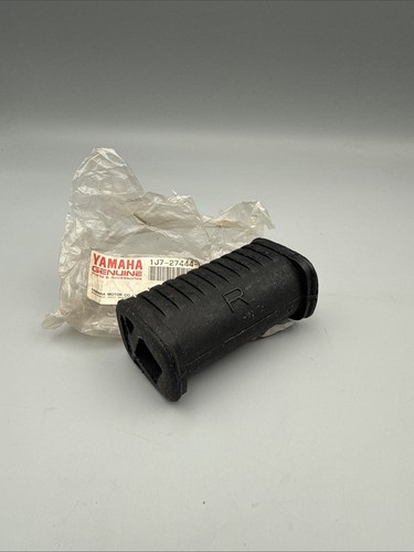Yamaha cover rear footrest - rear,