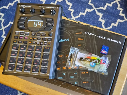 Roland 404 2 sampler - 404,