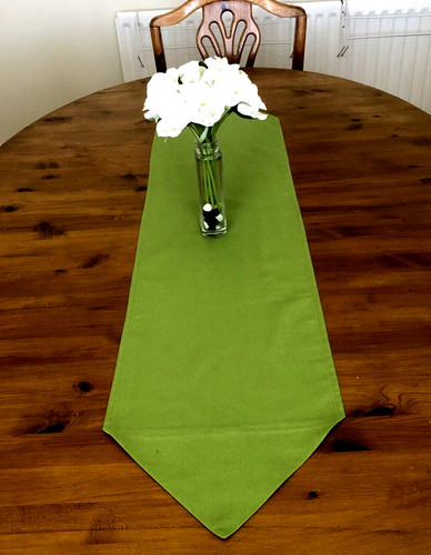 Apple green table runner - apple,