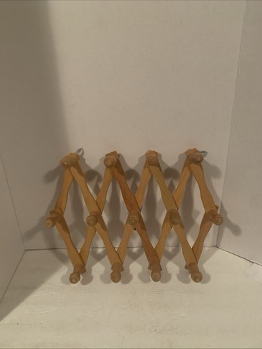 Wood accordion hanging - wood,