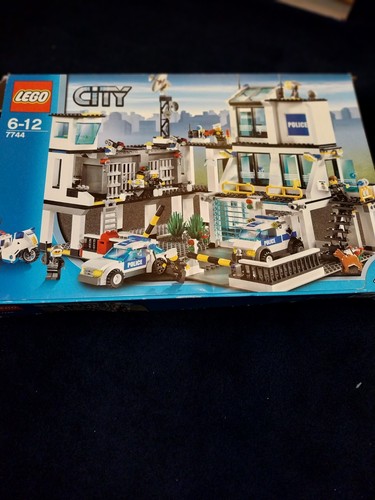 Lego city police station - lego,