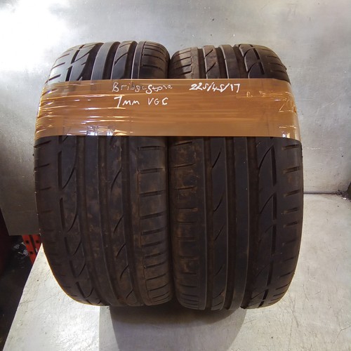 Pair used part worn - pair,