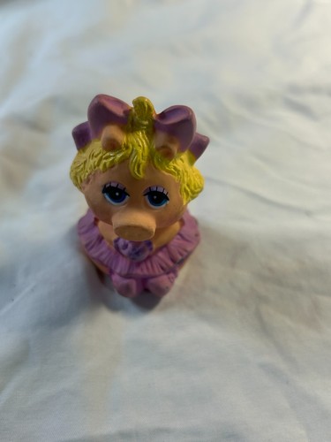 Vtg 1985 genuine avon small - vtg, 2"