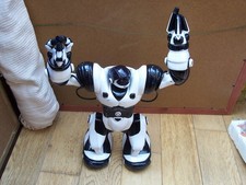 Vintage Robosapien V1 Robot