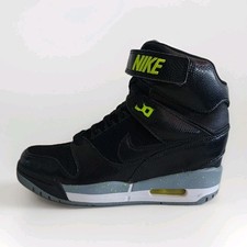 NIKE AIR REVOLUTION SKY HI