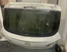 VAUXHALL CORSA E LTD EDITION 3 DOOR REAR TAILGATE IN WHITE Z40R(BARE TAILGATE)