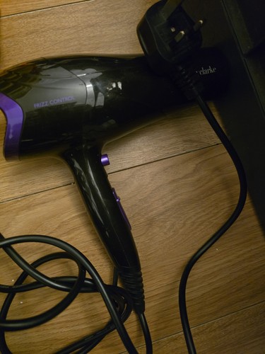 Nicky clarke frizz control - clarke,